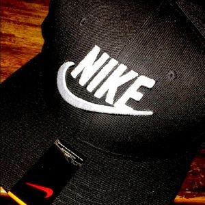 Nike hat black brand new with tags